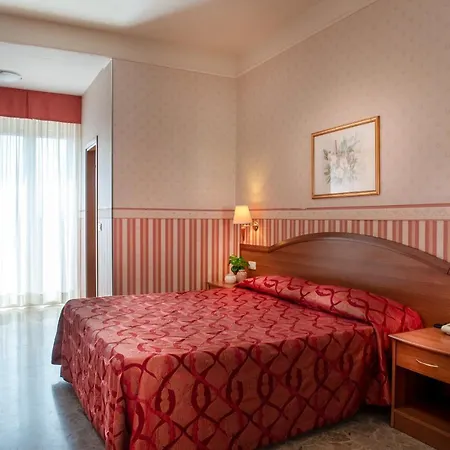 Tiffany Hotel 3*