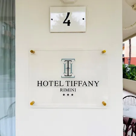 Tiffany 3*