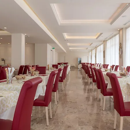 Tiffany Hotel 3*