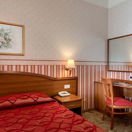Hotel Tiffany 3*