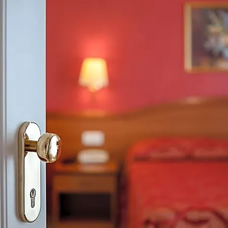 Hotel Tiffany 3*