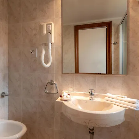Otel Tiffany 3*