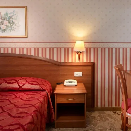 Otel Tiffany Rimini
