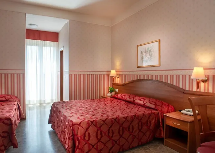 Tiffany Hotel 3*
